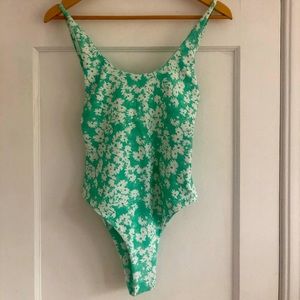 Kulani Kinis | One Piece in Kiwi Kiss | Med